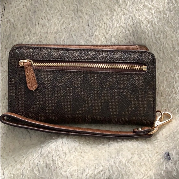 Michael Kors wallet - Picture 3 of 3